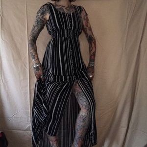 Xs xhilaration maxi black and white striped dress